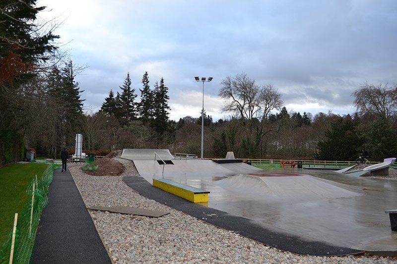 Floodlights installed beside an outdoor skate park